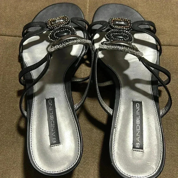 Bandolino Sandals A1 - Picture 2 of 3